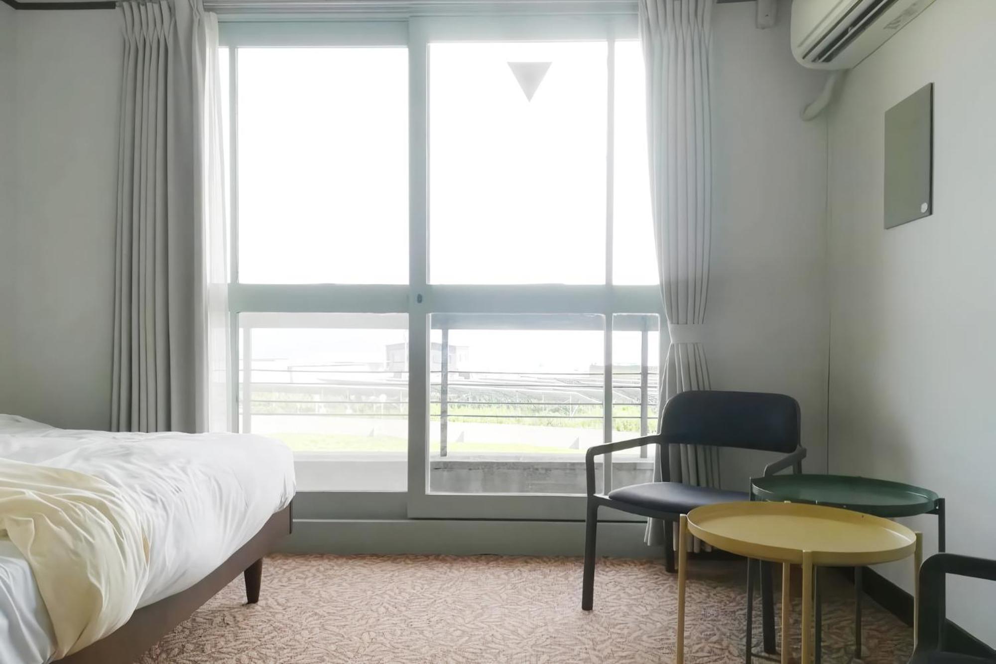 J-Hoppers Lake Biwa Guesthouse Otsu Phòng bức ảnh